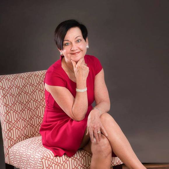 Meet your Posher, Claudia-joan - Picture 1 of 1